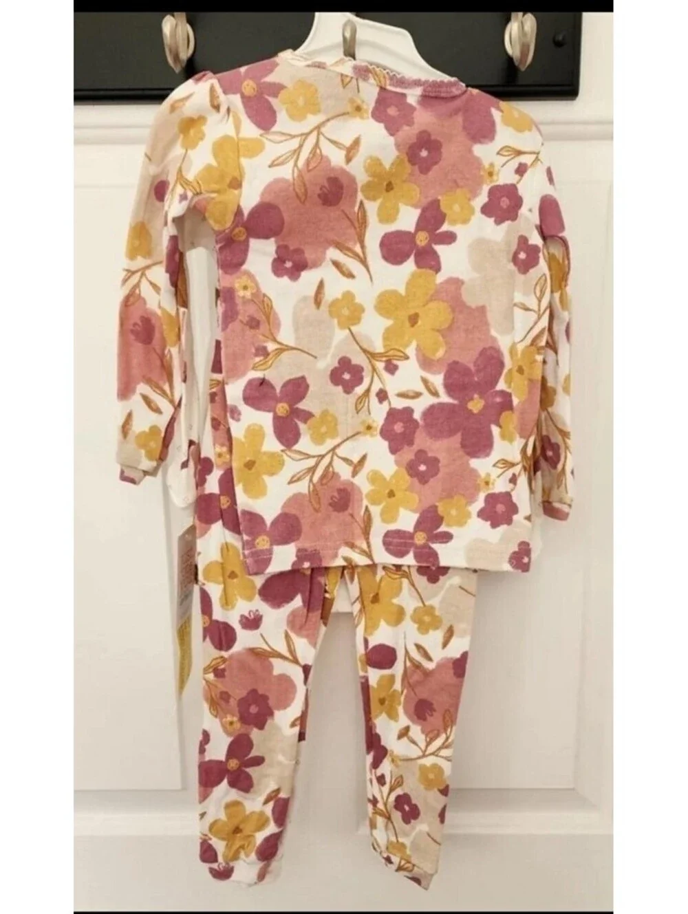Girls sleepwear